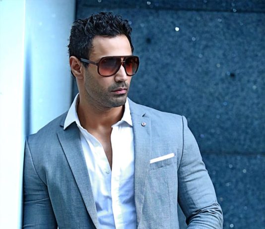 Meet India Top male model Karan Oberoi-ko