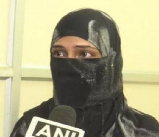 hyderabad man gives triple talaq for wife over crooked teeth