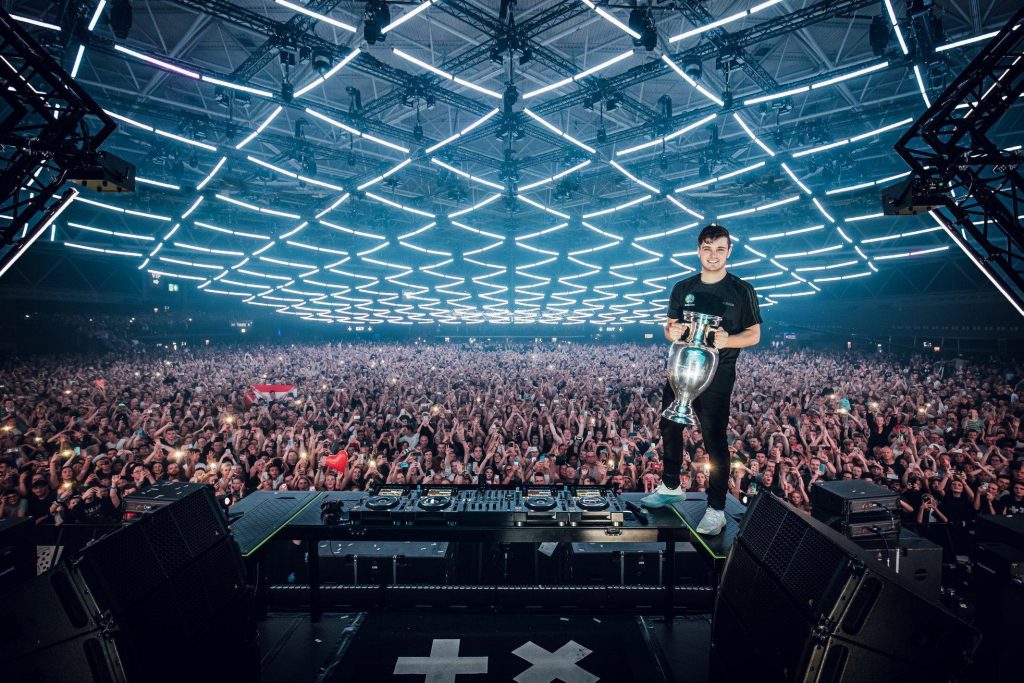 Euro 2020 - Official song - Martin Garrix