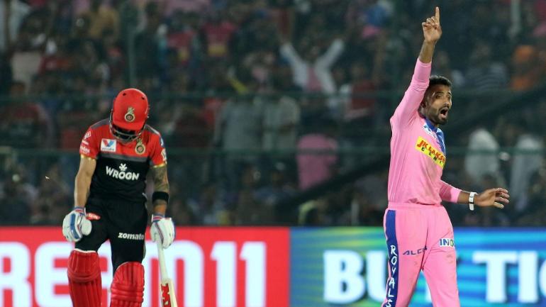 IPL 2022 : RCB vs RR Player Battle - Virat Kohli vs Shreyas Gopal