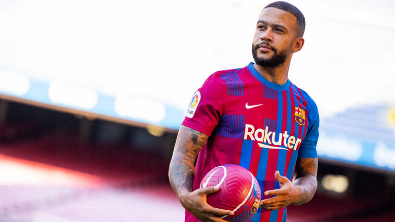 How Barcelona could line up next season without Lionel Messi - Memphis Depay