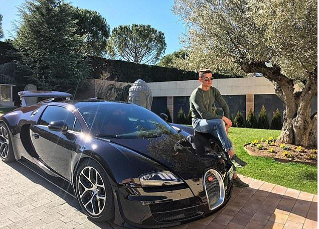 All Bugatti Cars owned by Cristiano Ronaldo - Bugatti Veyron