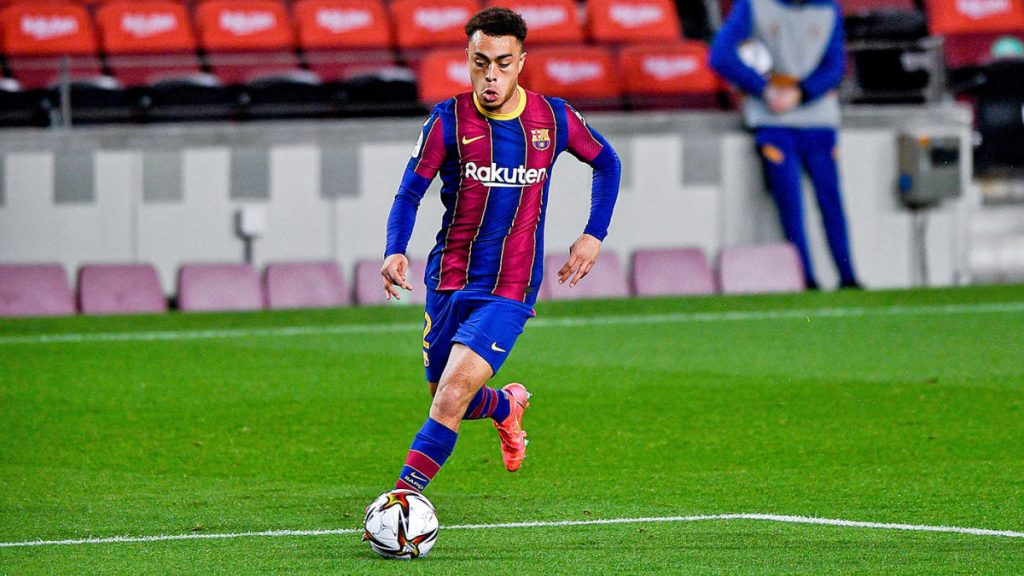 How Barcelona Could Line Up Next Season - Sergino Dest