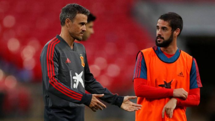 Why Isco Alarcon is not playing for Spain ?