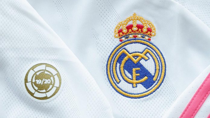 Why Real Madrid is known as Los Blancos ?