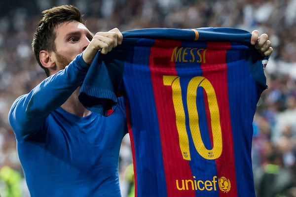 Will Barcelona retire the number 10