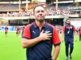 Why AB De Villiers is not playing in IPL?