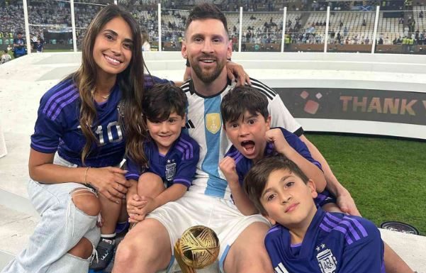 Messi and family at the World Cup