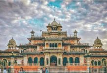 Top 10 places to visit in Jaipur