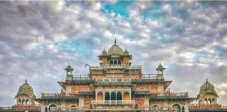 Top 10 places to visit in Jaipur