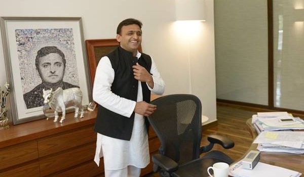 भाजपा का सरकार से सवाल: एक से अधिक पत्नी वाला ऊर्दू टीचर होगा या नहीं? भाजपा का सरकार से सवाल: एक से अधिक पत्नी वाला ऊर्दू टीचर होगा या नहीं?