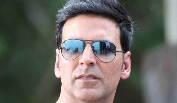 रुस्तम में दो अभिनेत्रियों के साथ रोमांस करेंगे अक्षय रुस्तम में दो अभिनेत्रियों के साथ रोमांस करेंगे अक्षय