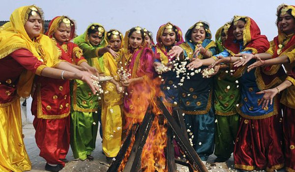 Bollywood celebs spread warmth, happiness on lohri