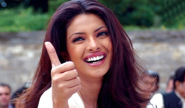 देश के बाहर सम्मान पाना बड़ी उपलब्धि : प्रियंका चोपड़ा देश के बाहर सम्मान पाना बड़ी उपलब्धि : प्रियंका चोपड़ा