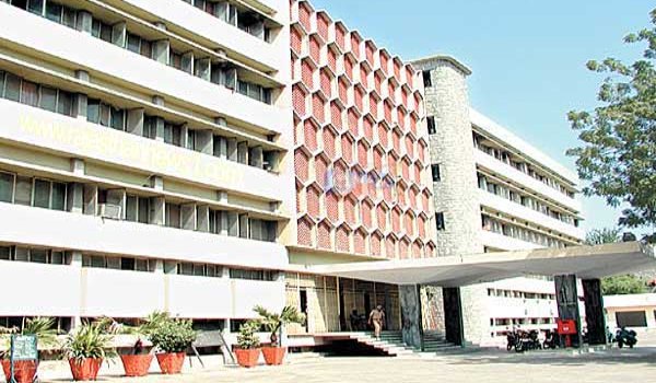 रीट 2015 : 8 लाख 75 हजार परीक्षार्थी देंगे परीक्षा रीट 2015 : 8 लाख 75 हजार परीक्षार्थी देंगे परीक्षा