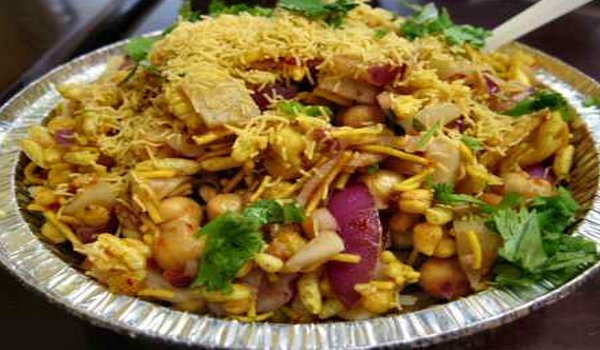 jamshedpur : chaat shops on city names at Jubilee Park