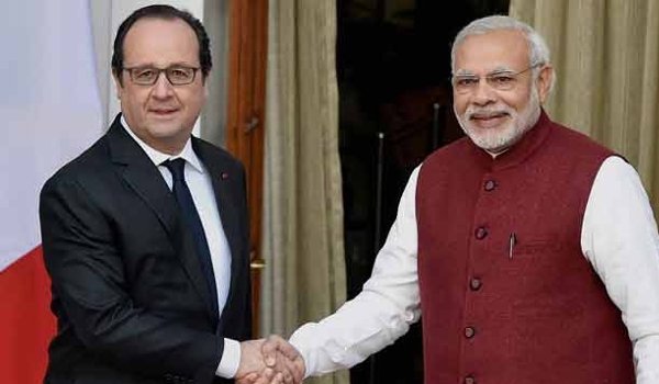 भारत और फ्रांस के बीच राफेल सहित कुल चौदह समझौते