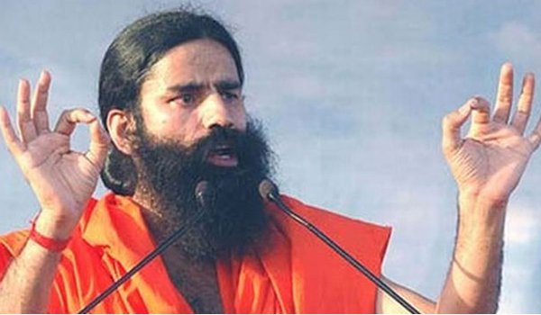 yoga guru Baba Ramdev meets Sanjay Dutt in pune jail