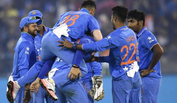 कंगारूओं को 3-0 से हराकर टी20 में नम्बर एक बनी टीम इंडिया