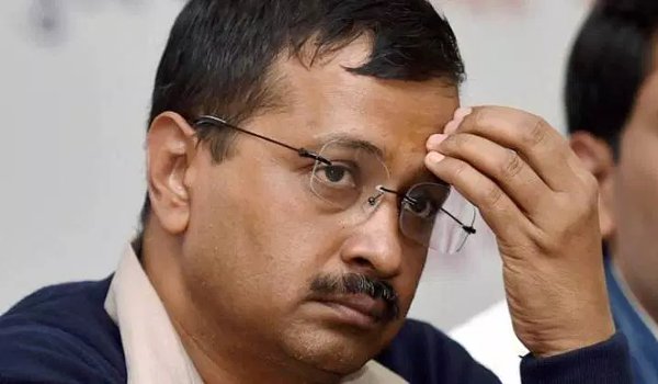 bjp hits back at APP over ink on kejriwal issue