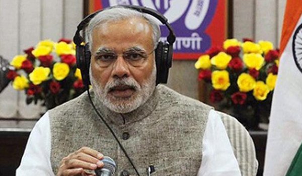 मन की बात में बोले पीएम, युवाओं में बढ़ा खादी का क्रेज मन की बात में बोले पीएम, युवाओं में बढ़ा खादी का क्रेज