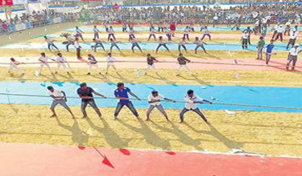 रस्सा खेंच स्पर्धा: गिनीज बुक ऑफ वर्ल्ड रिकार्ड का प्रशासन ने ठोका दावा रस्सा खेंच स्पर्धा: गिनीज बुक ऑफ वर्ल्ड रिकार्ड का प्रशासन ने ठोका दावा