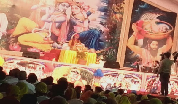 नंदोत्सव : गूंजे नंद घर आनंद भयो जय कन्हैयालाल के स्वर नंदोत्सव : गूंजे नंद घर आनंद भयो जय कन्हैयालाल के स्वर