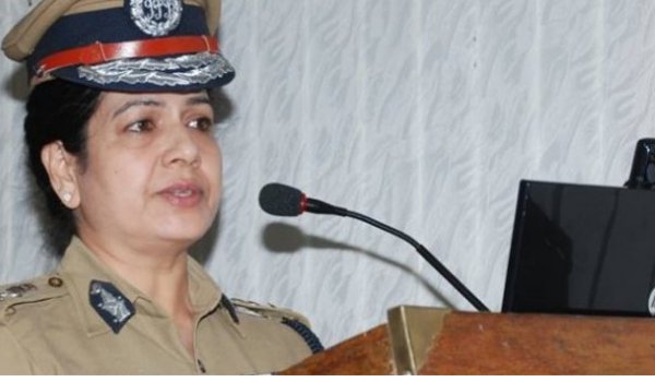 आईपीएस अर्चना बनीं अर्द्धसैनिक बल की पहली महिला प्रमुख आईपीएस अर्चना बनीं अर्द्धसैनिक बल की पहली महिला प्रमुख
