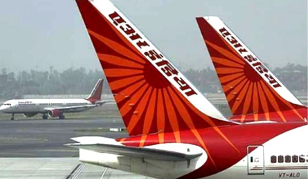 दिव्यांग महिला के आरोपों को एयर इंडिया ने किया खारिज