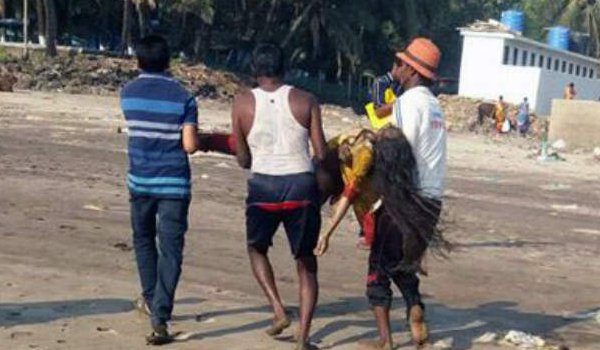 14 students drown in murud beach near mumbai