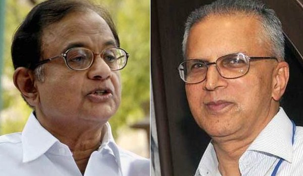 आतंकी इशरत का सच दबाना चाहते थे चिदंबरम : पिल्लई आतंकी इशरत का सच दबाना चाहते थे चिदंबरम : पिल्लई
