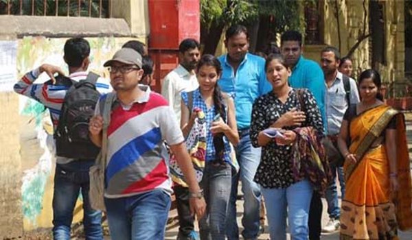 छत्तीसगढ़ राज्य सेवा प्रारंभिक परीक्षा में शामिल हुए हजारों उम्मीदवार छत्तीसगढ़ राज्य सेवा प्रारंभिक परीक्षा में शामिल हुए हजारों उम्मीदवार