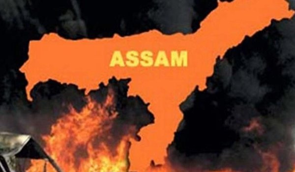 चुनावी हिंसा : भाजपा के एक कार्यालय में आगजनी, दूसरे को किया क्षतिग्रस्त