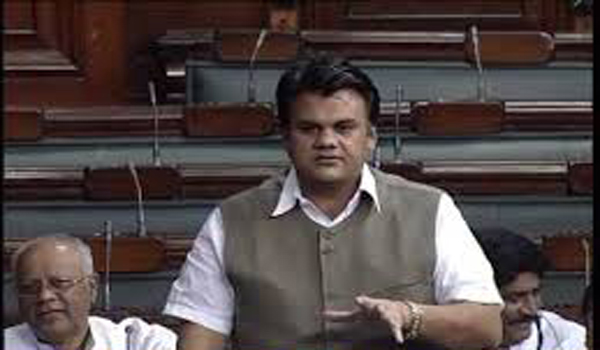 सांसद ने की सिरोही में केन्द्रीय विद्यालय खोलने की मांग सांसद ने की सिरोही में केन्द्रीय विद्यालय खोलने की मांग