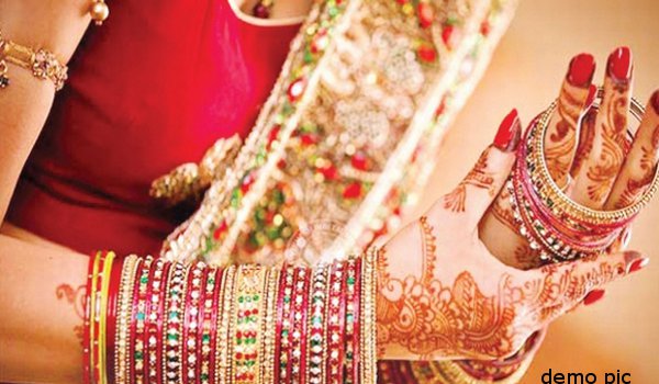 पहले से शादीशुुदा महिला ने रचाई दूसरी शादी, पीडि़त पहुंचा अदालत पहले से शादीशुुदा महिला ने रचाई दूसरी शादी, पीडि़त पहुंचा अदालत