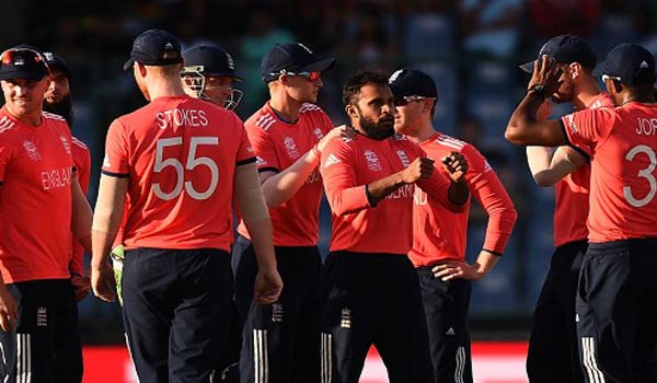 इंग्लैंड ने अफगानिस्तान को 15 रनों से हराया