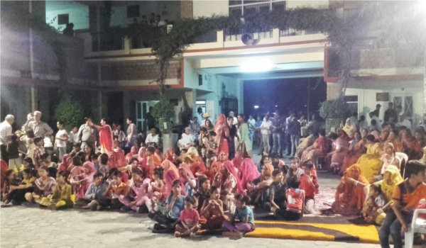 gar dance at old age home in pali