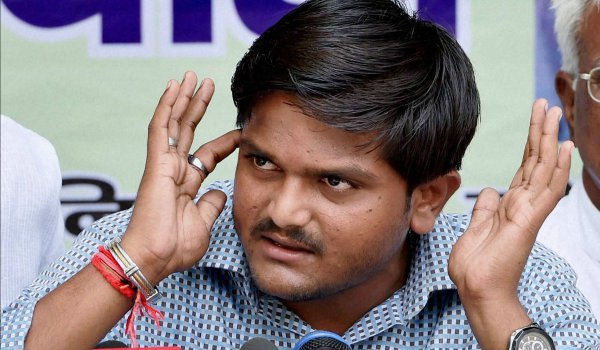 सेशन कोर्ट ने खारिज की हार्दिक पटेल की जमानत याचिका सेशन कोर्ट ने खारिज की हार्दिक पटेल की जमानत याचिका