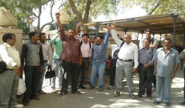 हडताल पर रहे राजस्थान मरुधरा ग्रामीण बैंक के कर्मचारी हडताल पर रहे राजस्थान मरुधरा ग्रामीण बैंक के कर्मचारी