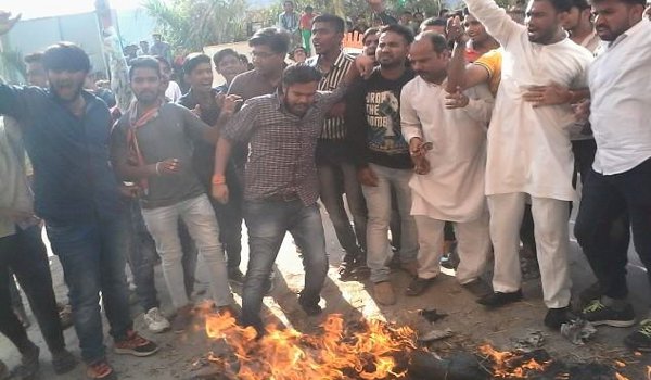 ajmer Congress street protest and rally against privatization of power system