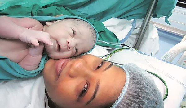मुंबई की पहली टेस्ट ट्यूब बेबी खुद बनी मां