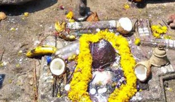 कर्नाटक में खुदाई में मिला सदियों पुराना शिव मंदिर