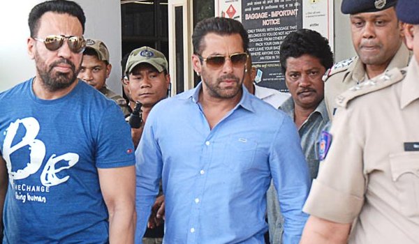 काला हिरन शिकार मामला : सलमान की अपील पर दलीलें पूरी काला हिरन शिकार मामला : सलमान की अपील पर दलीलें पूरी