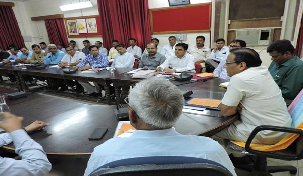 लोकायुक्त को बनाना होगा और मजबूतः लोकायुक्त लोकायुक्त को बनाना होगा और मजबूतः लोकायुक्त