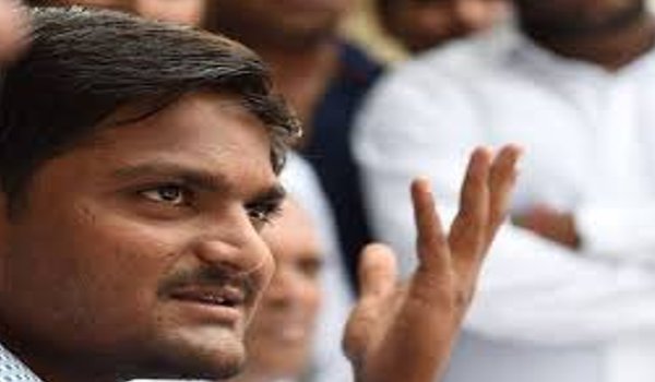 हमें हार्दिक पटेल की रिहाई के अलावा कुछ मंजूर नहीं : पास हमें हार्दिक पटेल की रिहाई के अलावा कुछ मंजूर नहीं : पास