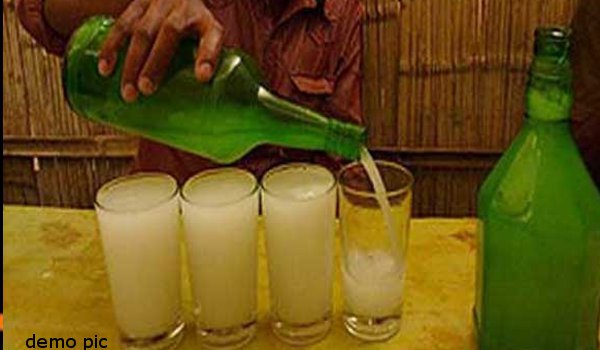 बाडमेर शराब दुखान्तिका : मौत का आंकडा पहुंचा 14, मुख्य आरोपी अरेस्ट बाडमेर शराब दुखान्तिका : मौत का आंकडा पहुंचा 14, मुख्य आरोपी अरेस्ट