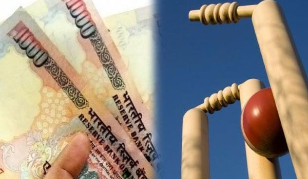 क्रिकेट सट्टेबाजी रैकेट का भंडाफोड़, 11 अरेस्ट, 9.28 लाख रुपए जब्त क्रिकेट सट्टेबाजी रैकेट का भंडाफोड़, 11 अरेस्ट, 9.28 लाख रुपए जब्त