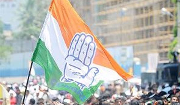 अरूण यादव ने दागा सवाल, मुख्यमंत्री बताएं अंबेडकर महान हैं या सावरकर? अरूण यादव ने दागा सवाल, मुख्यमंत्री बताएं अंबेडकर महान हैं या सावरकर?