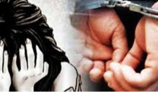 ग्वालियर में ताऊ ने नाबालिग भतीजी से किया रेप ग्वालियर में ताऊ ने नाबालिग भतीजी से किया रेप