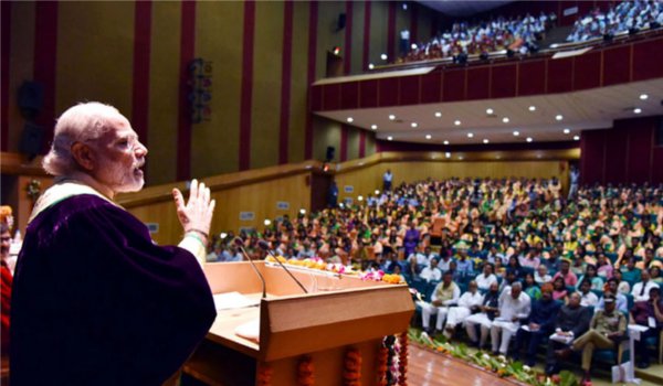 SMVDU के दीक्षांत समारोह में गूंजे ‘भारत माता की जय’ के नारे SMVDU के दीक्षांत समारोह में गूंजे ‘भारत माता की जय’ के नारे